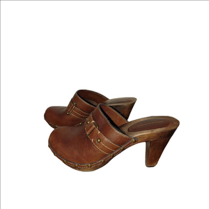 Banana Republic Leather Mule Clogs Size 7.5